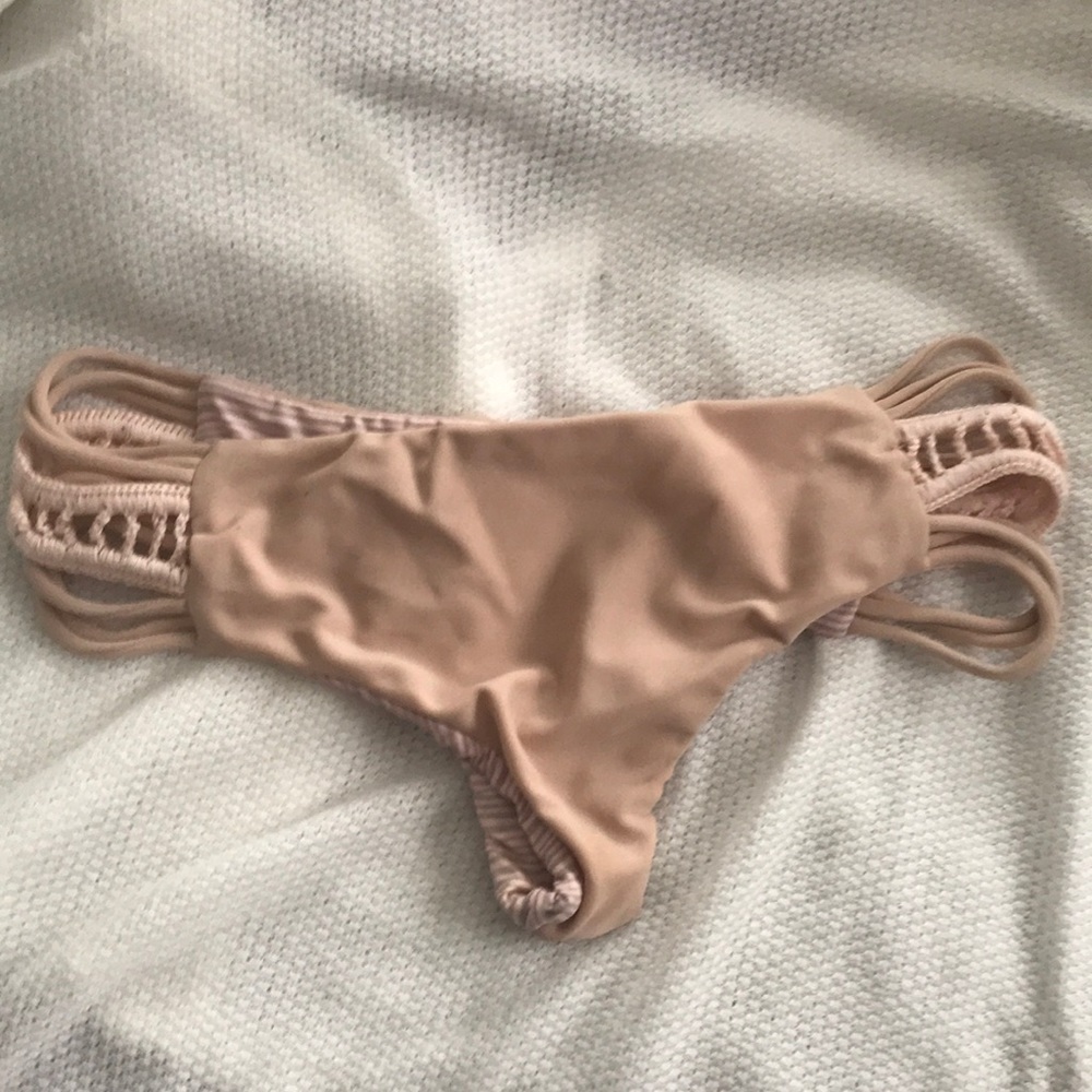 Acacia pikake bottoms